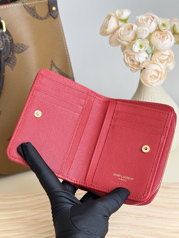 イヴサンローラン財布角部分ディテール